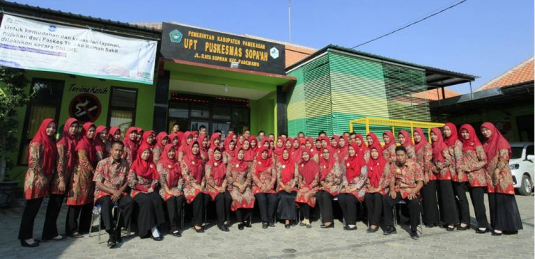 Karyawan Puskesmas Sopaah